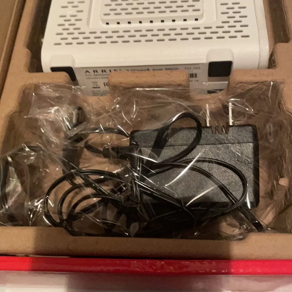 ARRIS Surfboard SB8200 DOCSIS 3.1 Cable modem 2 1GB+ Illuminate monthly fees